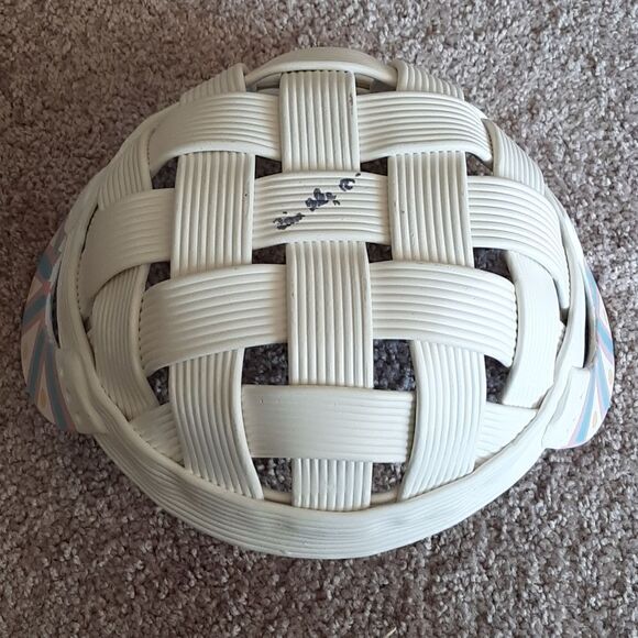 Artisan ceramic ribboned bowl - Picture 6 of 11